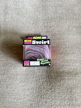 (NEW) NeeDoh Nice Cube Swirl Super Solid Squish - Pink/Purple/gray/black/white